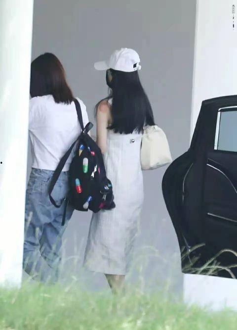 娱乐圈爆料新情侣是谁呀,神秘恋情引热议! 第1张 娱乐圈爆料新情侣是谁呀,神秘恋情引热议! 第1张